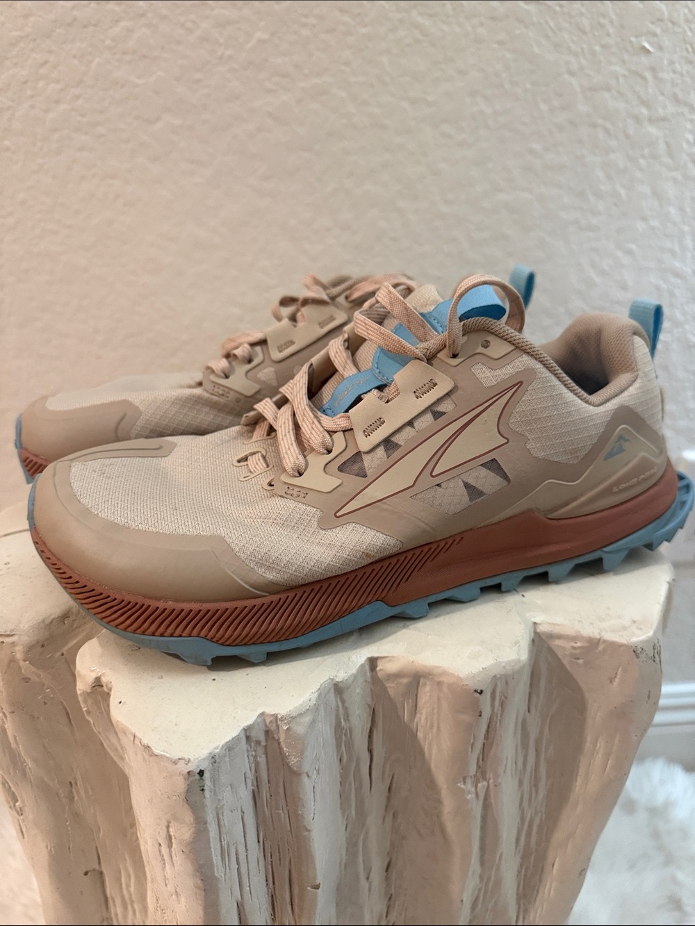 Altra Lone Peak 7 Women's Neutral-Run Trail Shoe in Beige with Blue Accents